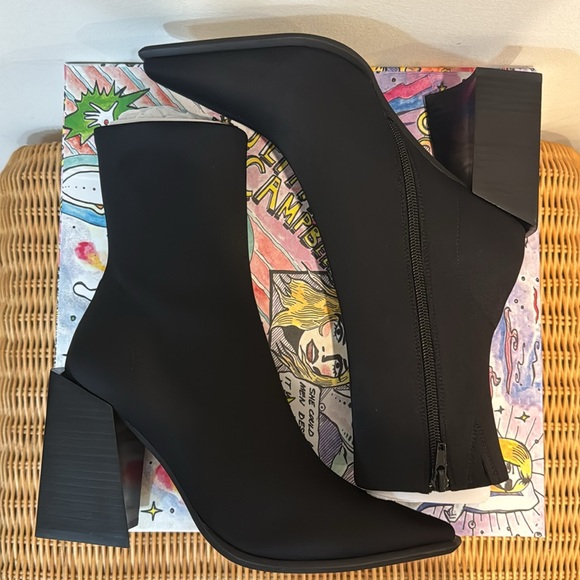Jeffrey Campbell “Slamane” Black Neoprene Bootie - Picture 4 of 5